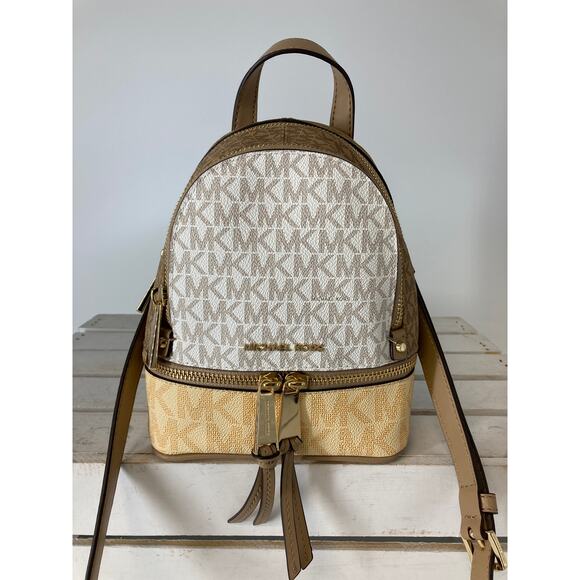 MICHAEL KORS MINI PVC SIGNATURE PRINT CROSSBODY BAG - Picture 2 of 15